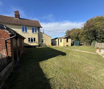 3 bedroom semi-detached house to rent - Photo 1