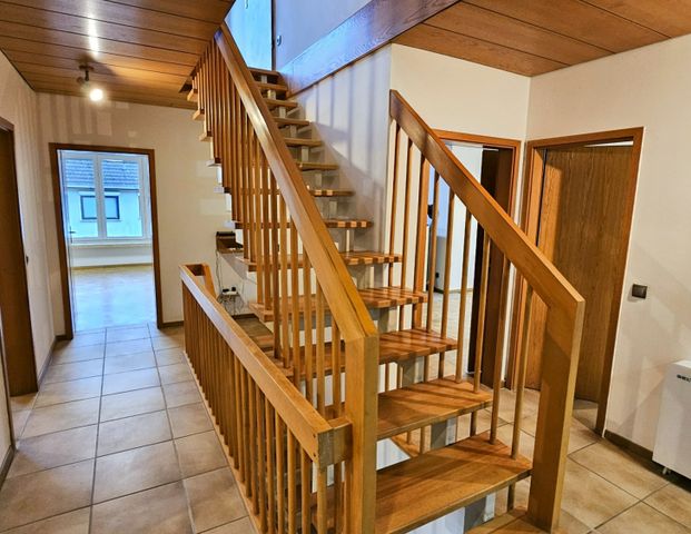 Einfamilienhaus mit Einlieger- wohnung in Löhne-Obernbeck - Foto 1