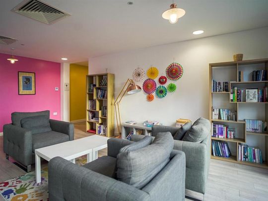 Studio to rent - Photo 1