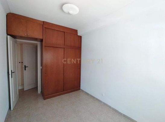 Almada, Setúbal Municipality - Photo 1