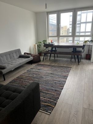 2 Bed Maisonette, Bath Court, EC1V - Photo 1