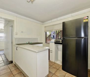 Positioned for Lifestyle and Ease! - Photo 4