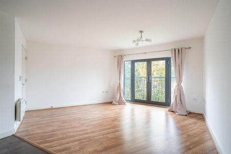 3 bedroom apartment to rent - Photo 2