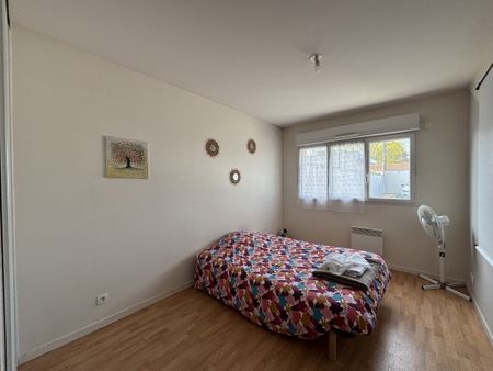 Location Appartement 2 pièces 41m² POITIERS 86000 - Photo 2