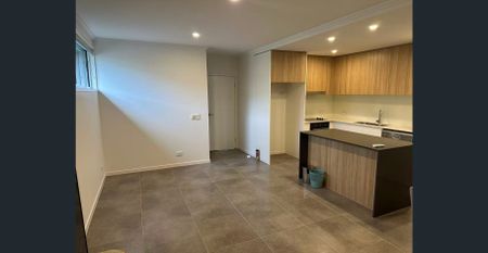 Modern Townhouse Living in Robina - Photo 2