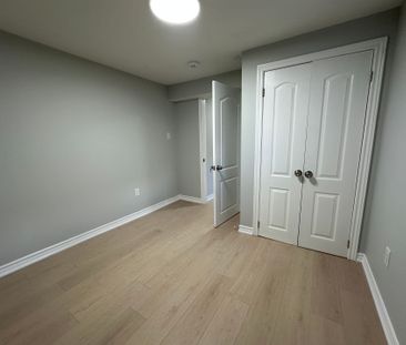 For Lease - 2365 Bostock Crescent Unit# Basement, Mississauga, Ontario - Photo 2