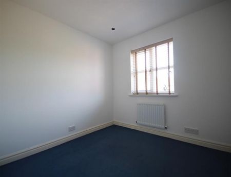 4 Bedroom Detached Available Arranging tenancy - Photo 2