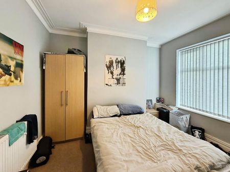 4 bedroom terraced house to rent - Photo 5