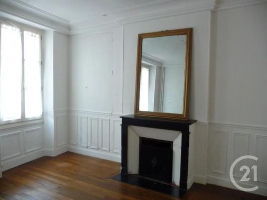 Location Maison 8 pièces 162m² FONTAINEBLEAU 77300 - Photo 1