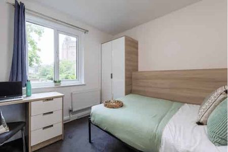 Silver Ensuite Small - Photo 2