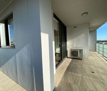 Level 7 2 Bedroom Apartment for rent - Homebush - Photo 1