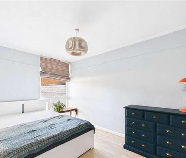 Cherry Laurel Walk, London, SW2 - Photo 6