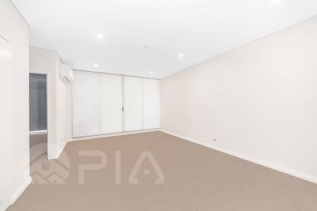 Modern Spacious Apartment, located in Carlingford West Public School catchment !!! - Photo 4