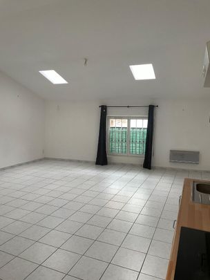 Location appartement 3 pièces, 75.20m², Le Poujol-sur-Orb - Photo 1