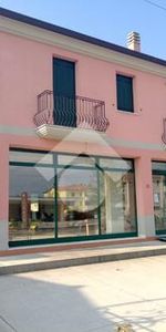 Multilocale in affitto - Photo 3