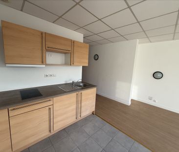 Location Appartement 1 pièce 36m² - Photo 4