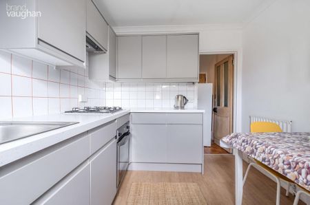 3 bedroom terraced house to rent - Photo 4