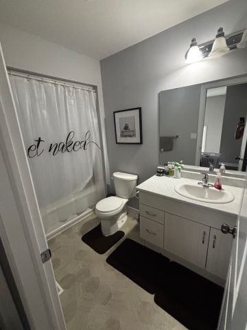 For Lease - 1427 Monarch Drive, Kingston, Ontario - Photo 2