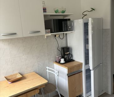 Location Appartement 3 pièces 58m² MARSEILLE 9ème - Photo 4
