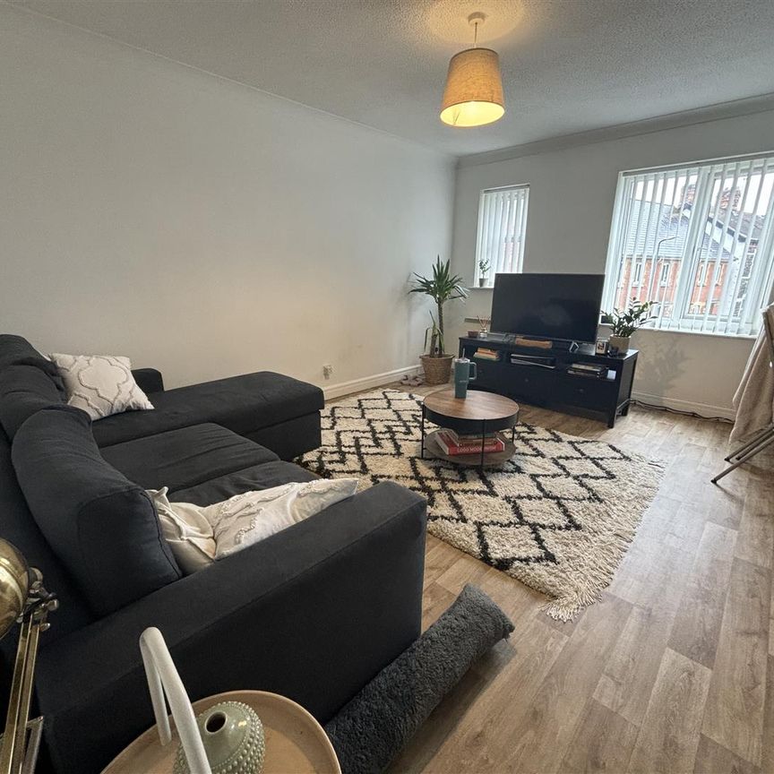 Windsor Mews, Adamsdown Square, Cardiff - Photo 1