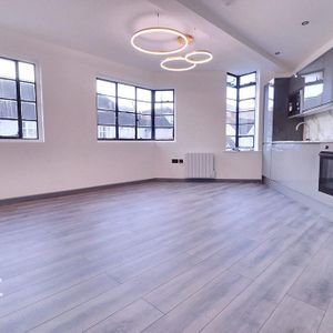 1 bedroom apartment to rent - Photo 2