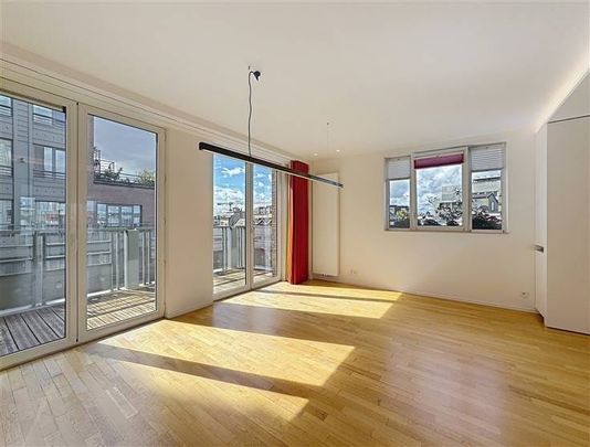 Appartement te huur - Photo 1