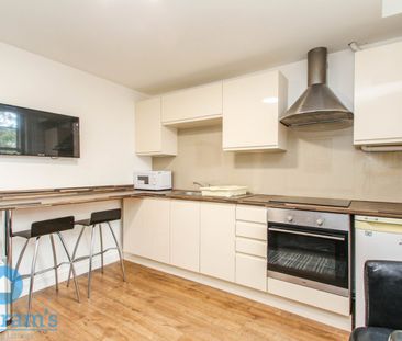 2 bed Apartment for Rent - Photo 6