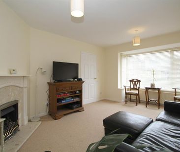 3 bedroom semi-detached house to rent - Photo 4