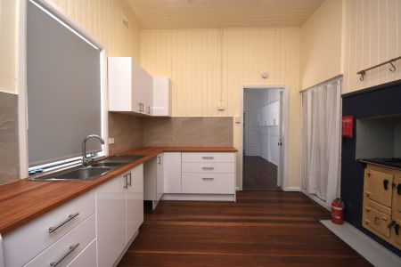 Large 4-Bedroom Home - Photo 5