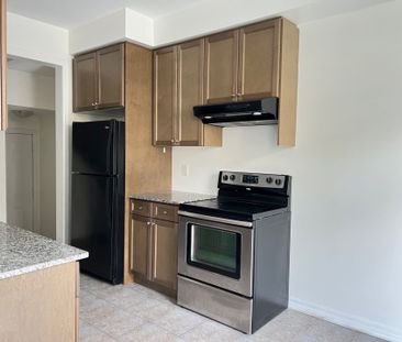 For Lease - 15 Aird Court, Milton, Ontario - Photo 5