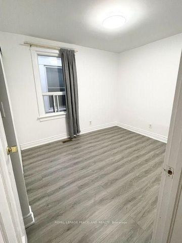 606 Coxwell Avenue apartment — Toronto, ON (3-Bedroom) - 3 Bedroom - Photo 5