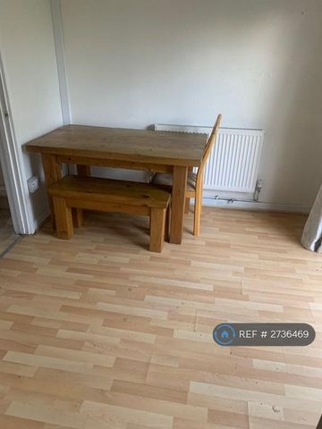 3 bedroom terraced house to rent - Photo 2