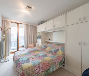 Gemeubeld tweeslaapkamer appartement met prachtig frontaal zeezicht! - Photo 3