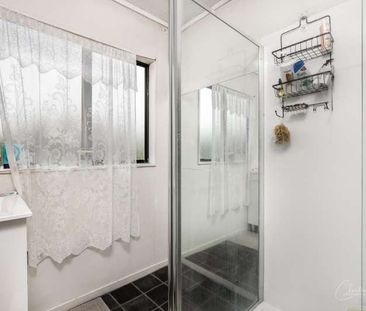 3 Bedrooms, Randwick Park - Photo 4