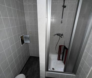 **Neu renovierte Maisonette Wohnung mit Dachterrasse in der Innenst... - Foto 1