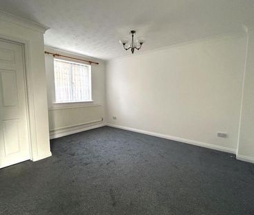 3 bedroom detached house to rent - Photo 4