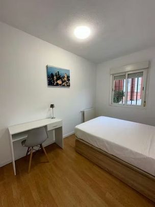 Calle de Afueras a San Roque, Madrid, Community of Madrid 28034 - Foto 1