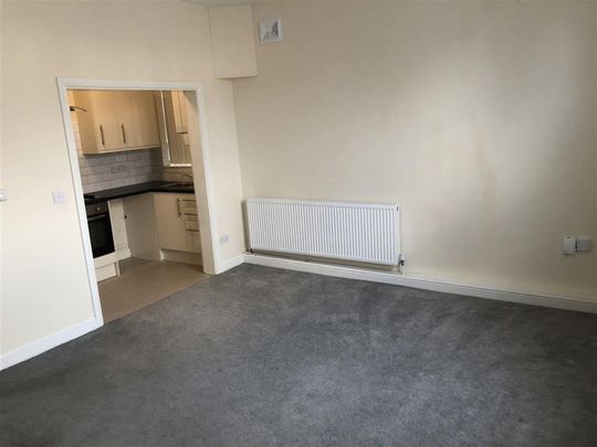 Warwick Road, Solihull - Photo 1