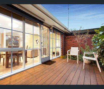 REAR UNIT WALKING DISTANCE TO HAMPTON STREET - Photo 4