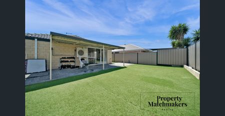 Modern Comfort, Effortless Living, and a Prime Byford Location - Photo 4