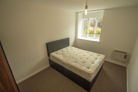 2 bedroom detached house to rent - Photo 2