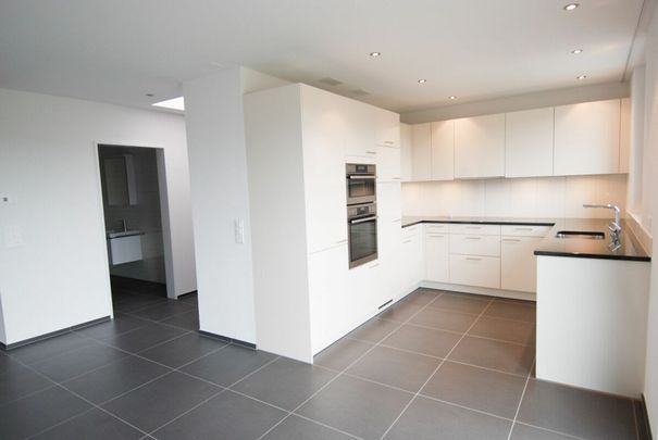 3.5 Zimmer, 123 m², 2. Stock - Photo 1