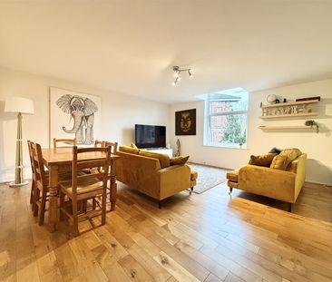 Caroline Place, Prenton - Photo 1