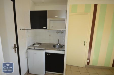 Location Appartement 2 pièces 20m² CHOLET 49300 - Photo 4