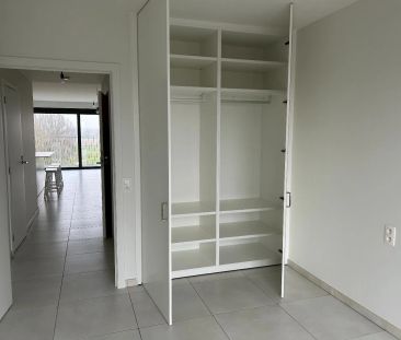 Instapklaar appartement met mooi terras en autostaanplaats - Photo 3
