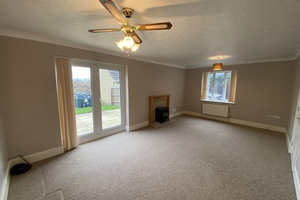 Kitchener Close, Brandon, Lakenheath - Photo 1