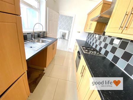 Canon Cockin Street, Hendon, Sunderland - Photo 2