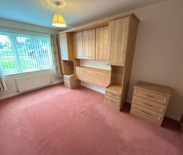 3 bedroom detached bungalow to rent - Photo 5