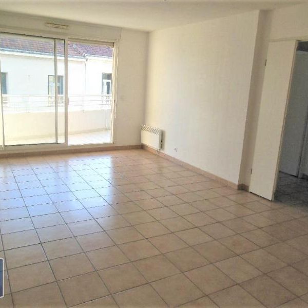 Location Appartement 4 pièces 85m² MARSEILLE 5ème - Photo 1
