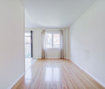 For Lease - 30 London Pride Drive, Richmond Hill, Ontario - Photo 3